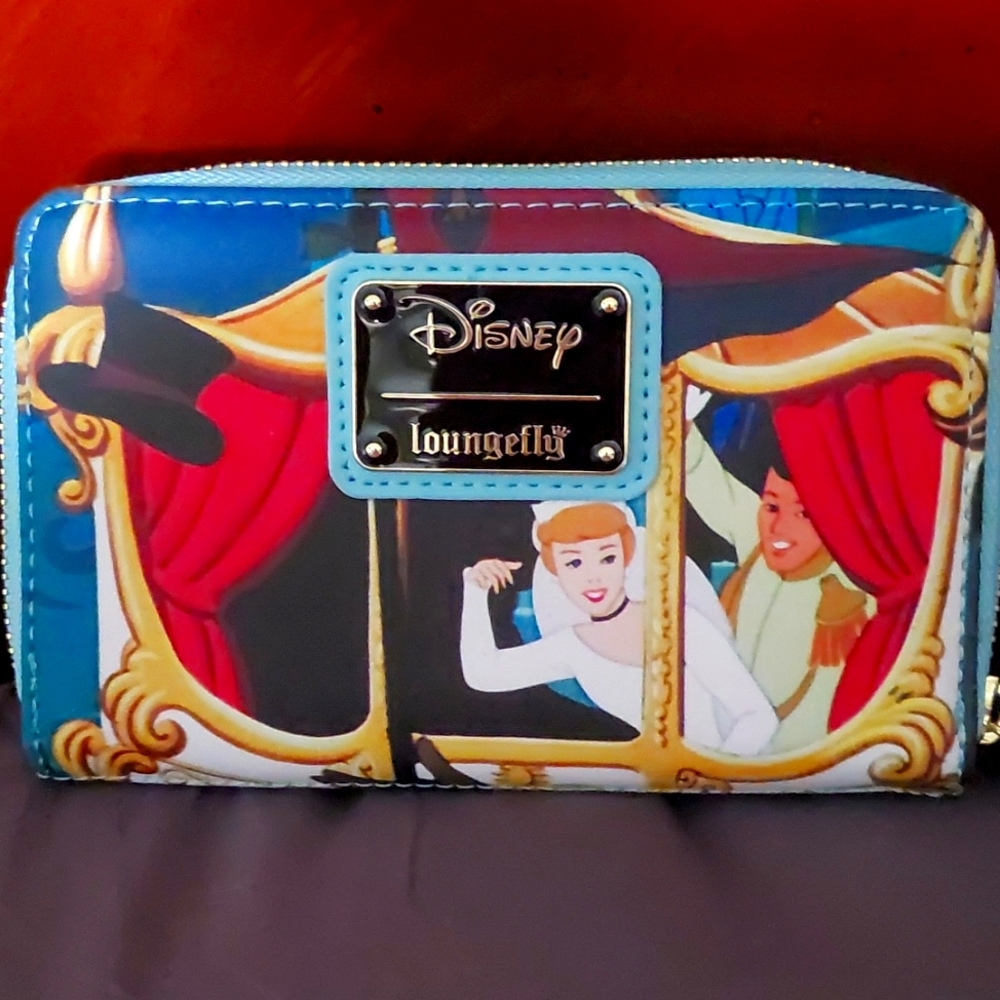 Loungerfly wallet